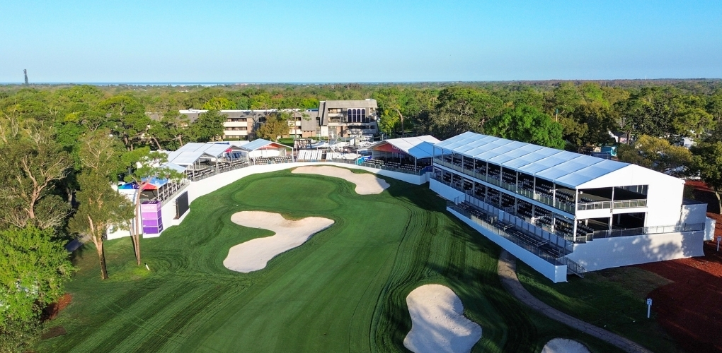 Hole 18 with Valspar Championship Grandstands